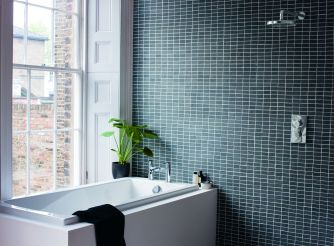 White single-ended fitted bath.