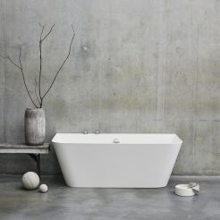 Clearstone Freestanding Bath. 